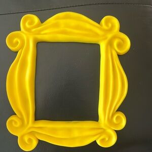 Friends peephole frame